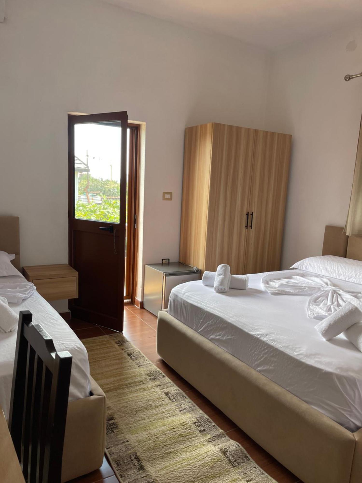 Prela'S Rooms Shkodër Exterior foto